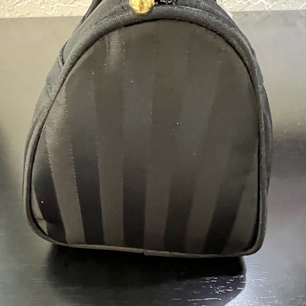 VALENTINO GHIBERTY ITALY RARE NWT VINTAGE BLACK COSMETIC BAG WITH COSMETICS - Picture 5 of 16